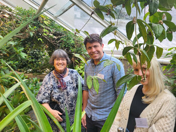 Smile ,Plant ,Botany ,Terrestrial plant ,Greenhouse.
