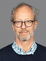 The director of IKOS and FECCS, Rune Svarverud